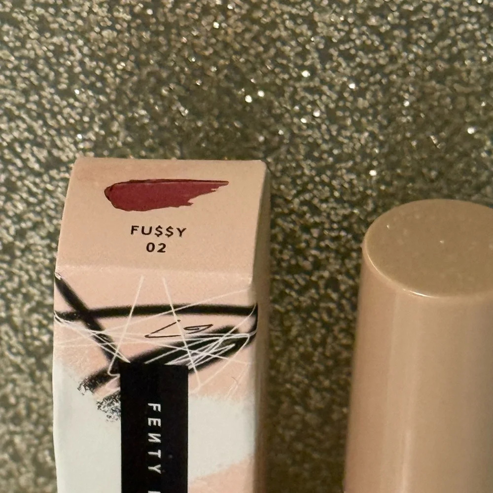 5 for $25 item🌺Mini Fenty Beauty Gloss Bomb Universal Lip Luminizer Fussy Fu$$y